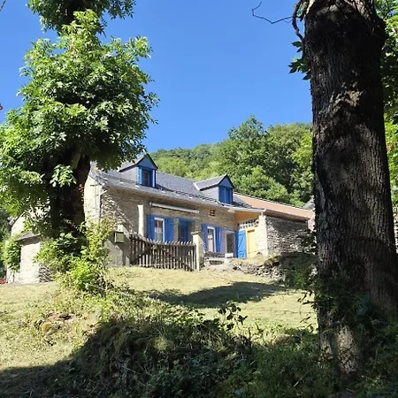 Stone House Mountain Hamlet